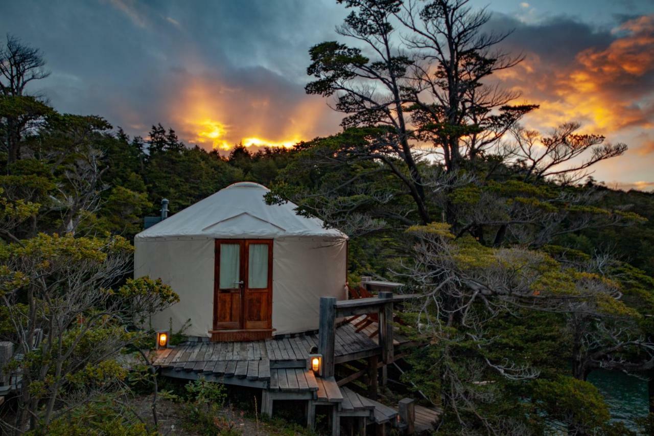 Отель Patagonia Camp Торрес-дель-Пайне Экстерьер фото