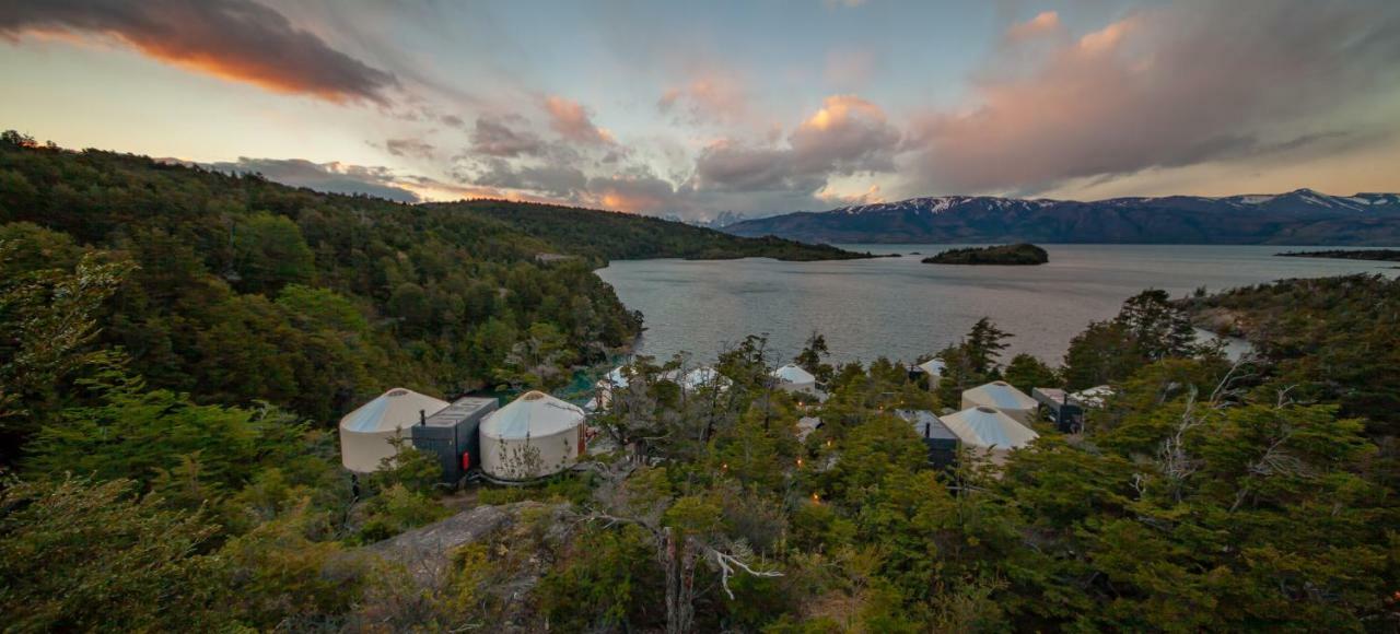 Отель Patagonia Camp Торрес-дель-Пайне Экстерьер фото