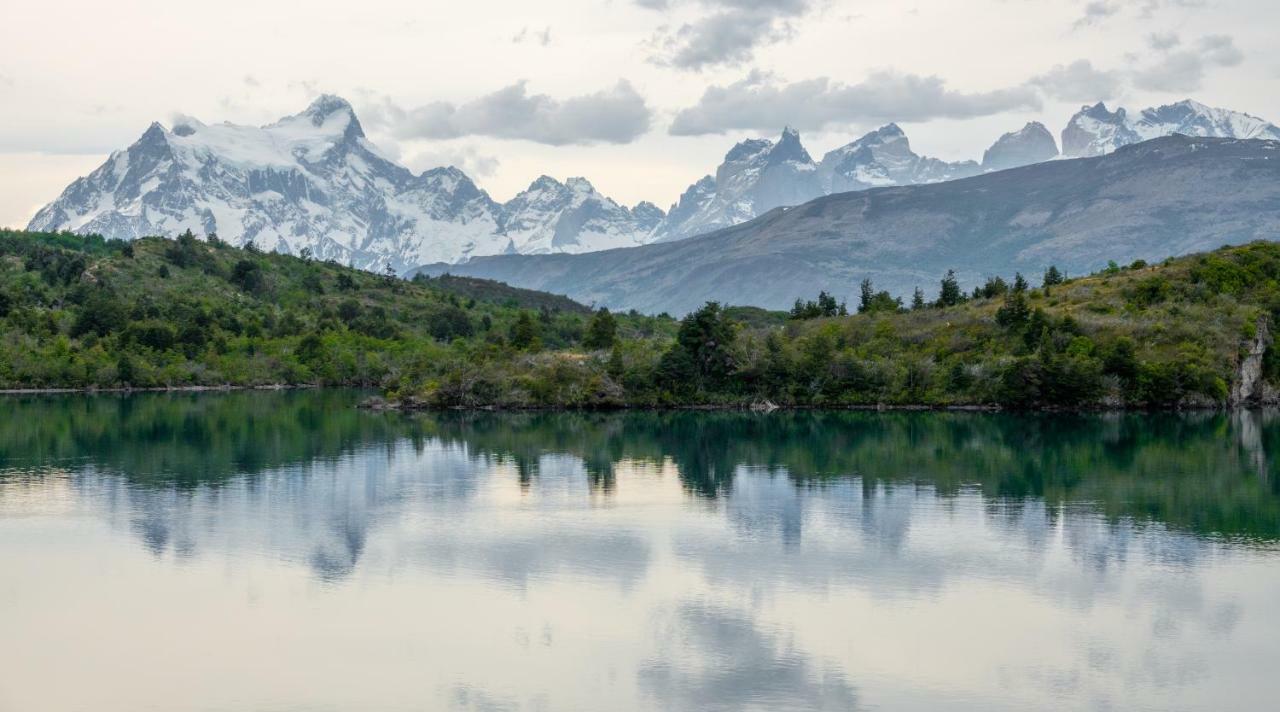 Отель Patagonia Camp Торрес-дель-Пайне Экстерьер фото